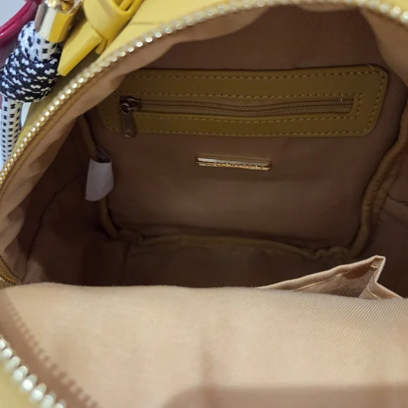 Steve Madden Yellow Backpack With Bag Charms NWT - Picture 6 of 6